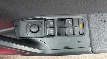 2024 SEAT TSI FR DSG Euro 6 5-door (Red) - Image: 31