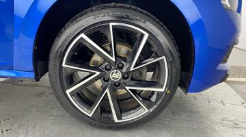 2022 Škoda TSI ACT Monte Carlo DSG Euro 6 5-door (Blue) - Image: 5