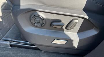 2025 Volkswagen 3.0 TDI V6 Black Edition Tiptronic 4Motion Euro 6 5-door (Blue) - Image: 11