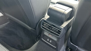 2025 Audi TFSI 35 Black Edition S Tronic Euro 6 4-door (Black) - Image: 9