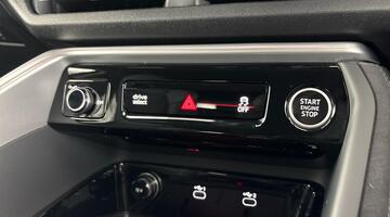 2025 Audi 2.0 TDI Edition 1 S Tronic quattro Euro 6 5-door (Red) - Image: 7