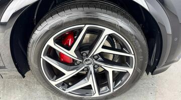 2025 Audi 100kWh Performance Edition 1 Auto 5-door (Black) - Image: 5