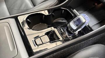 2025 Volvo 2.0 B3 MHEV Ultra Dark DCT Auto Euro 6 5-door (Black) - Image: 32