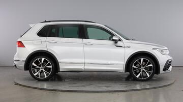 2020 Volkswagen 2.0 TDI R-Line DSG 4Motion Euro 6 5-door (Silver) - Image: 4