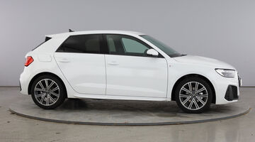 2025 Audi TFSI 35 S line Sportback S Tronic Euro 6 5-door (White) - Image: 4