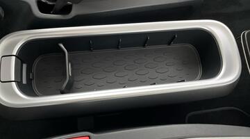 2024 Volkswagen Pro 77kWh Style Auto 5-door (Blue) - Image: 13