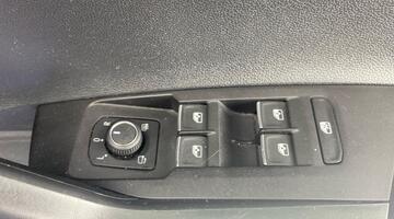 2021 Volkswagen 1.0 TSI Active Euro 6 5-door (Blue) - Image: 19