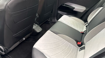 2022 Volkswagen Pro Performance 58kWh Family Auto 5-door (Multicolour) - Image: 15