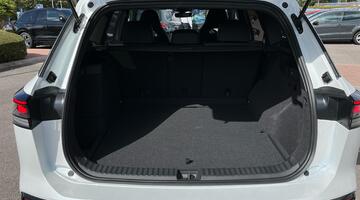 2025 Volkswagen TSI eHybrid 19.7kWh R-Line DSG Euro 6 5-door (White) - Image: 11