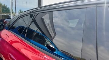 2025 Volkswagen GTX 86kWh Plus Tourer Auto 4Motion 5-door (Red) - Image: 8