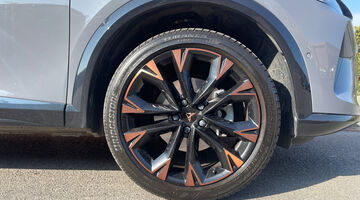 2025 CUPRA ETSI V3 DSG Euro 6 5-door (Grey) - Image: 5