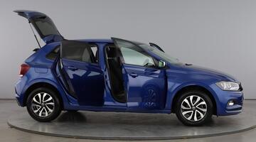 2021 Volkswagen 1.0 TSI Active Euro 6 5-door (Blue) - Image: 10