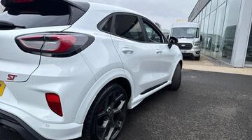 2023 Ford EcoBoost ST Euro 6 5-door (White) - Image: 24