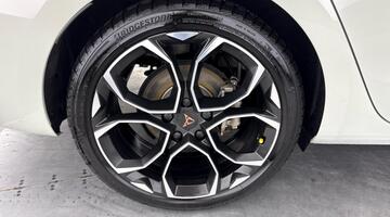 2025 CUPRA EHybrid 25.8kWh V1 DSG Euro 6 5-door (Grey) - Image: 30