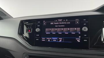 2024 Volkswagen 1.0 TSI R-Line DSG Euro 6 5-door (Black) - Image: 14