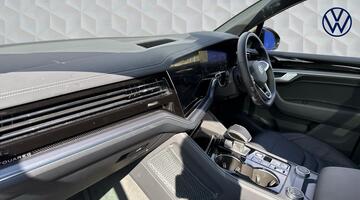 2025 Volkswagen 3.0 TDI V6 Black Edition Tiptronic 4Motion Euro 6 5-door (Blue) - Image: 2