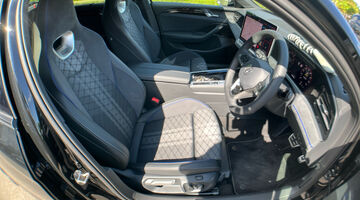 2025 Volkswagen ETSI MHEV R-Line DSG Euro 6 5-door (Black) - Image: 49