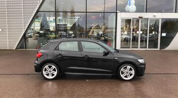 2023 Audi 1.0 TFSI 30 S line Sportback Euro 6 5-door (Black) - Image: 4