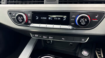 2024 Audi 2.0 TFSI 35 S line Sportback S Tronic Euro 6 5-door (Black) - Image: 7