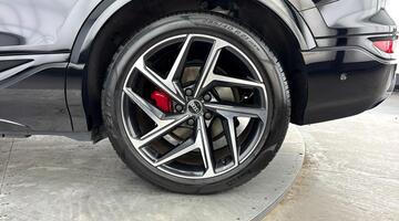 2025 Audi 100kWh Performance Edition 1 Auto 5-door (Black) - Image: 39