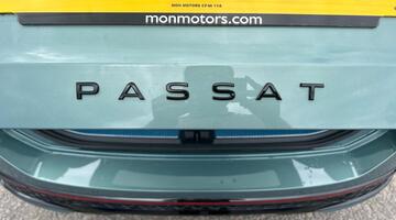 2025 Volkswagen TSI eHybrid 19.7kWh R-Line DSG Euro 6 5-door (Green) - Image: 32