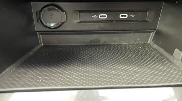 2022 Volkswagen 2.0 TDI R-Line DSG Euro 6 5-door (White) - Image: 13