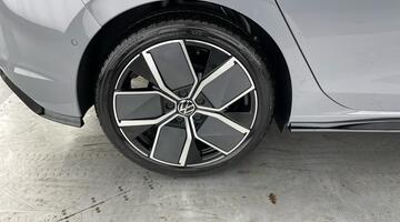 2025 Volkswagen ETSI MHEV R-Line DSG Euro 6 5-door (Grey) - Image: 31