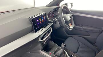 2025 SEAT 1.0 TSI FR Black Edition Euro 6 5-door (Red) - Image: 2