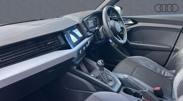 2022 Audi 1.0 TFSI 30 S line Sportback S Tronic Euro 6 5-door (Black) - Image: 2