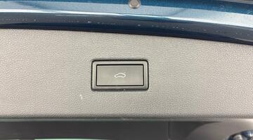 2023 Volkswagen TSI R-Line DSG Euro 6 5-door (Blue) - Image: 29