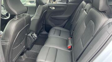 2025 Volvo 2.0 B4 MHEV Ultra Dark DCT Auto Euro 6 5-door (Blue) - Image: 9