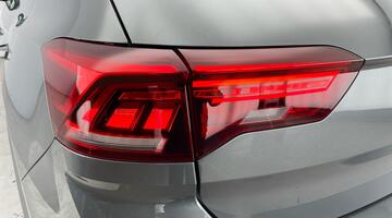 2022 Volkswagen TSI R-Line Euro 6 5-door (Grey) - Image: 30