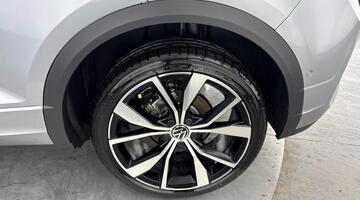 2026 Volkswagen Black Edition Plus 1.5 TSI 150PS 7-speed DSG 5-door (Multicolour) - Image: 31