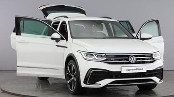 2022 Volkswagen 2.0 TDI R-Line DSG Euro 6 5-door (White) - Image: 9