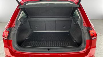 2021 Volkswagen TSI Active Euro 6 5-door (Red) - Image: 34