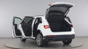 2025 Audi TFSI CoD 35 Black Edition S Tronic Euro 6 5-door (White) - Image: 11