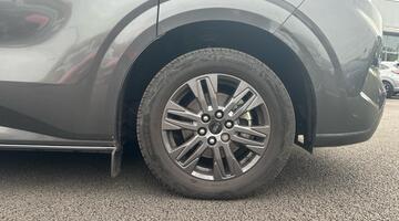 2025 Ford 2.0 320 EcoBlue Titanium Luxe Auto LEuro 6 5-door (Grey) - Image: 5