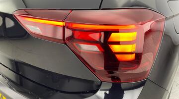 2022 Volkswagen 1.0 EVO Life Euro 6 5-door (Black) - Image: 26