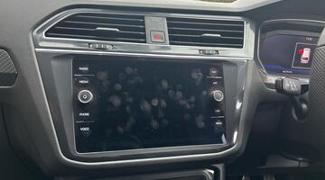 2022 Volkswagen TSI R-Line DSG Euro 6 5-door (Grey) - Image: 7