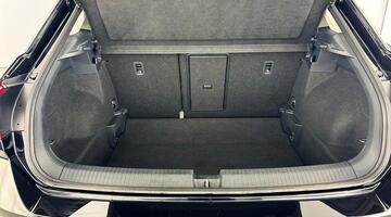 2023 Volkswagen 1.0 TSI Life Euro 6 5-door (Black) - Image: 28