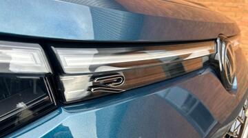 2025 Volkswagen TSI eHybrid 19.7kWh R-Line Edition DSG Euro 6 5-door (Blue) - Image: 11