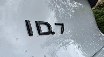 2025 Volkswagen Pro 77kWh Match Plus Fastback Auto 5-door (Multicolour) - Image: 11