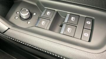 2025 Audi TFSI 35 Black Edition Sportback S Tronic Euro 6 5-door (White) - Image: 19