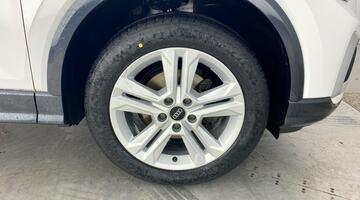 2022 Audi TFSI CoD 35 Sport S Tronic Euro 6 5-door (White) - Image: 5