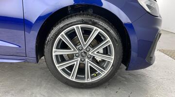 2025 Audi 1.0 TFSI 30 S line Sportback S Tronic Euro 6 5-door (Blue) - Image: 5