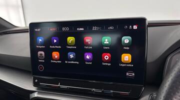 2024 CUPRA EHybrid 12.8kWh VZ2 Design Edition DSG Euro 6 5-door (White) - Image: 18