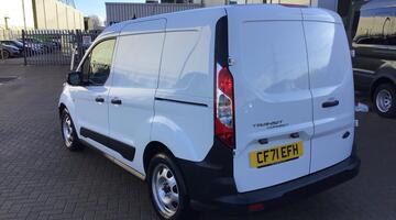 2021 Ford 200 EcoBlue Leader L1 Euro 6 5-door (White) - Image: 12