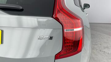 2024 Volvo 2.0 B5 MHEV Plus Auto 4WD Euro 6 5-door (Grey) - Image: 18