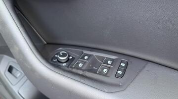 2025 Volkswagen 3.0 TDI V6 Black Edition Tiptronic 4Motion Euro 6 5-door (Grey) - Image: 26