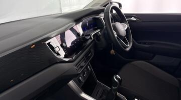 2023 Volkswagen 1.0 TSI Life Euro 6 5-door (Black) - Image: 2